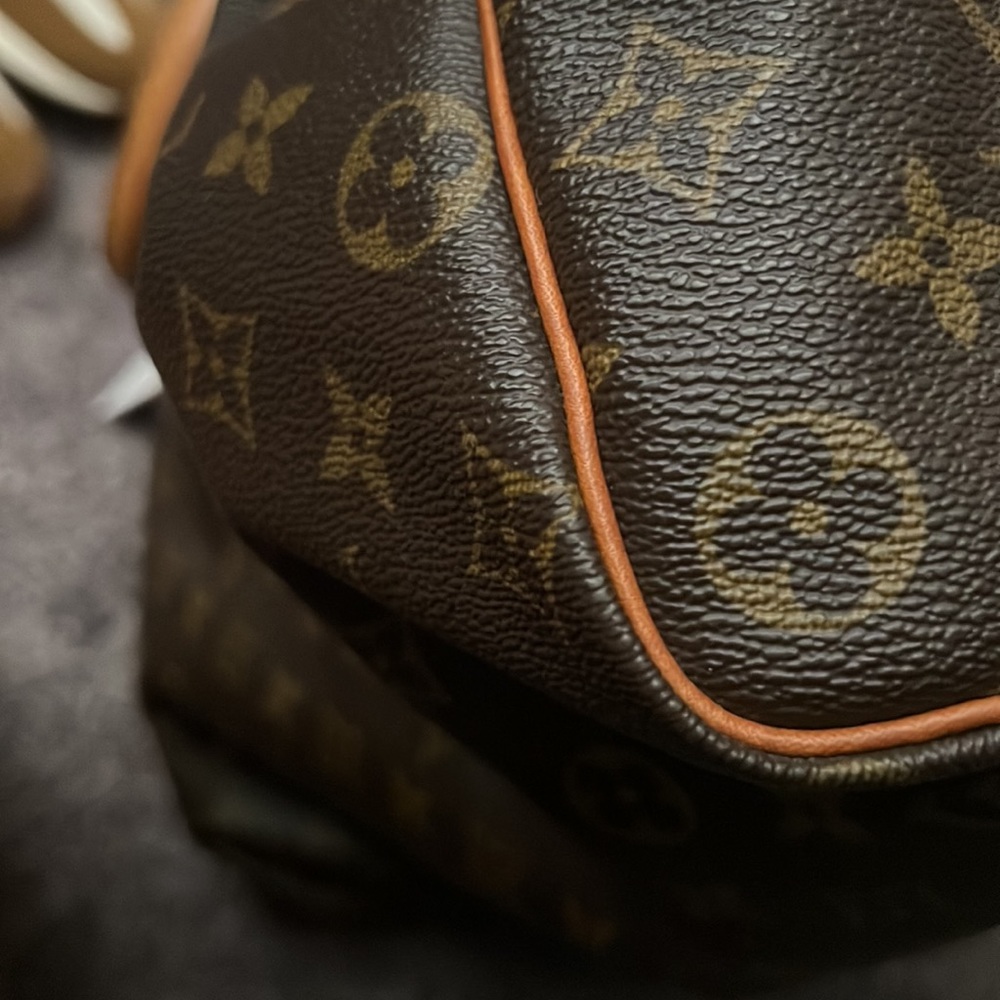 Louis Vuitton Monogram Speedy 40 - Picture 5 of 9